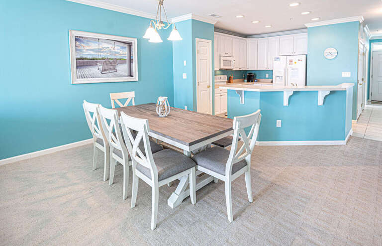 Sunset Island 4E Dining Area Sunset Island 4E Dining Area