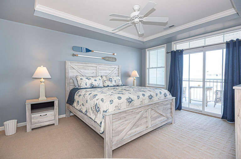 Sunset Island 4E Master Bedroom King