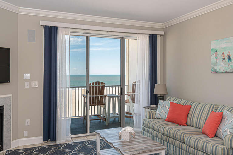 Belmont Towers 602-Living Room Belmont Towers 602-Living Room