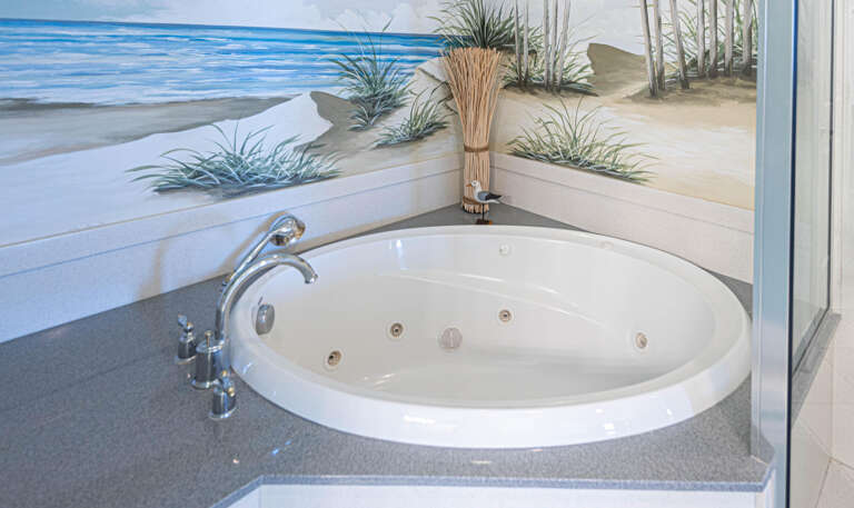 Belmont Towers 602-Master Bathroom