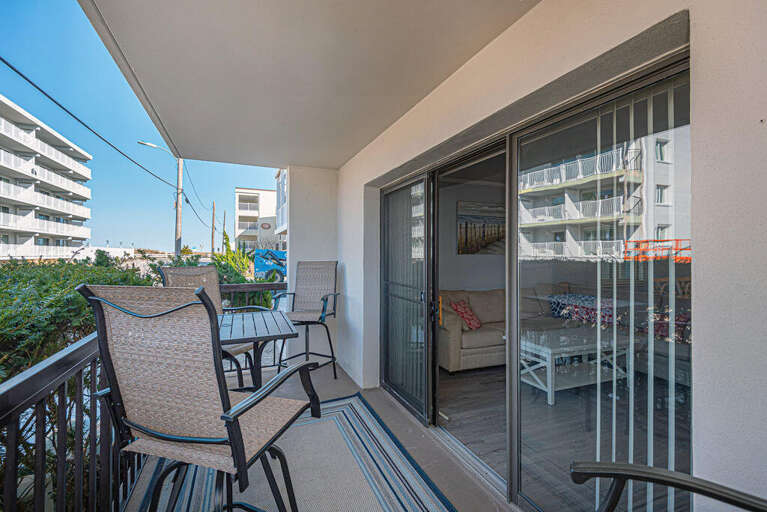 BALCONY-SURFSIDE-80-WEST-101