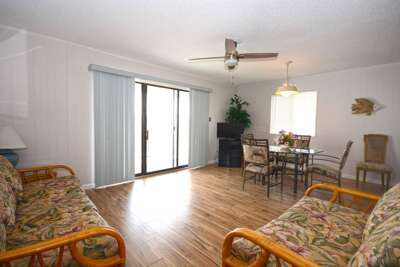 Ocean Lookout #5 Living room