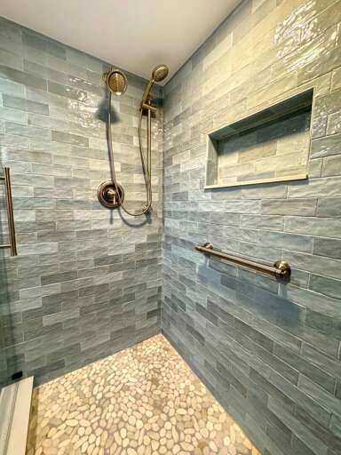 BATHROOM-WITH-SHOWER