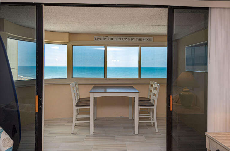 Atlantis 1110 balcony view