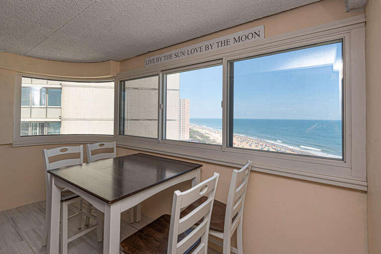 Atlantis 1110 balcony view