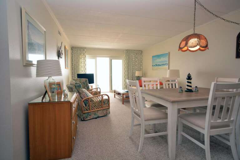 DINING-AREA DINING-AREA