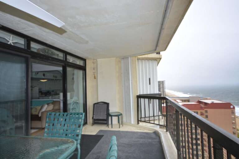 OCEAN-FRONT-BALCONY