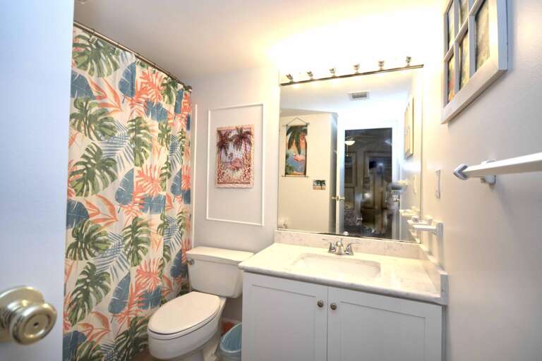 MASTER-BATHROOM