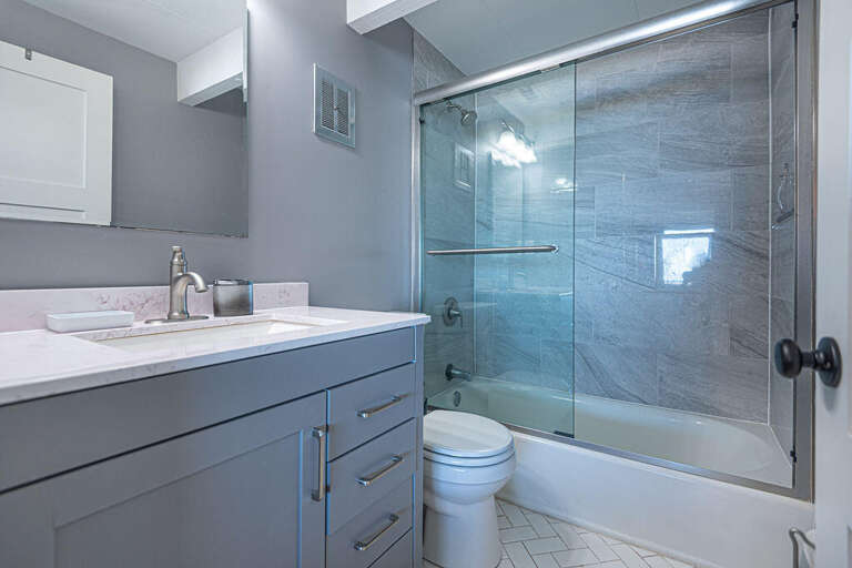 Master-Bathroom Master-Bathroom