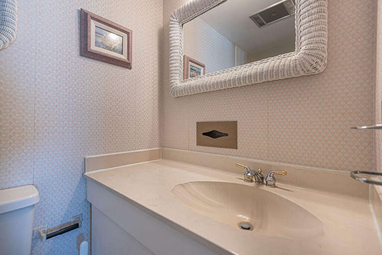 BATHROOM BATHROOM
