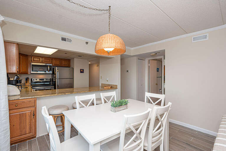 Marigot Beach 401- Dining Room