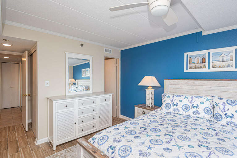 Marigot Beach 401- Master Bedroom 