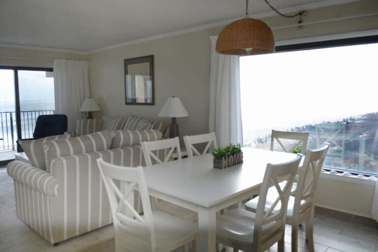 DINING-TABLE-WITH-VIEW