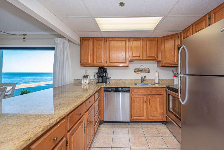 Marigot Beach 401-Kitchen