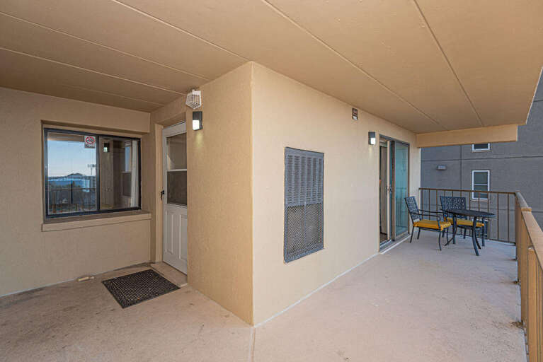 Marigot Beach 401- Rear- Balcony