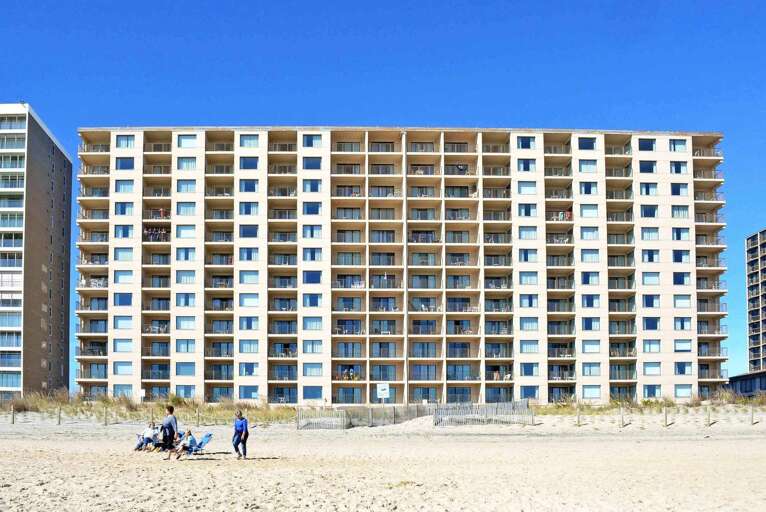 Marigot Beach Unit 401