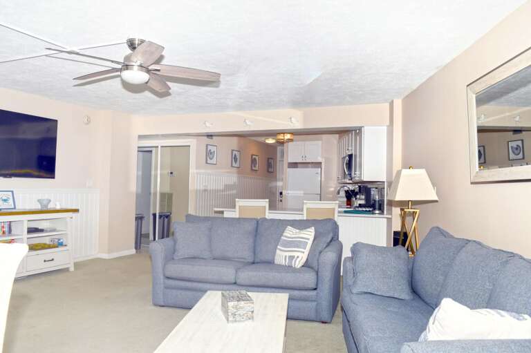 LIVING-AREA