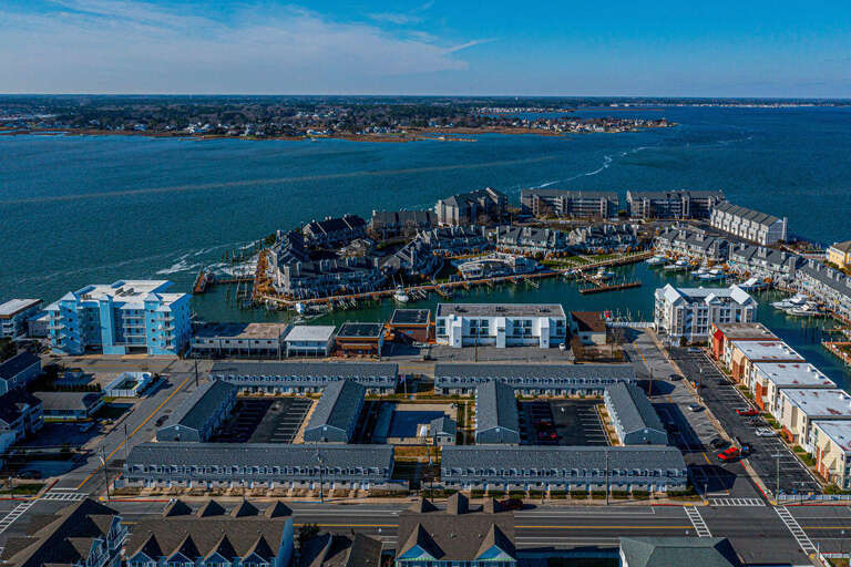 Royal Palms 307 4B- Building 