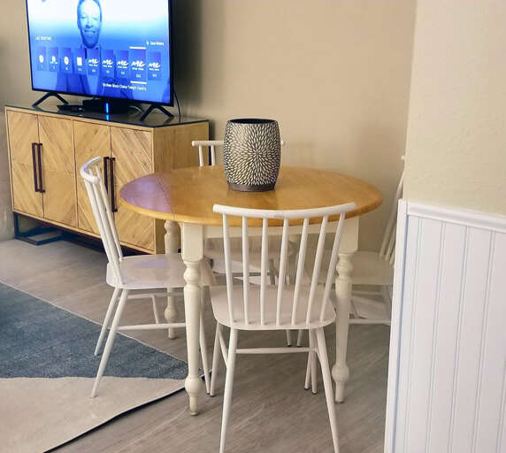 Westwinds 505 Dining area