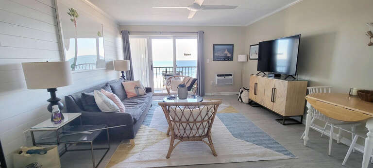 Westwinds 505 Living Area