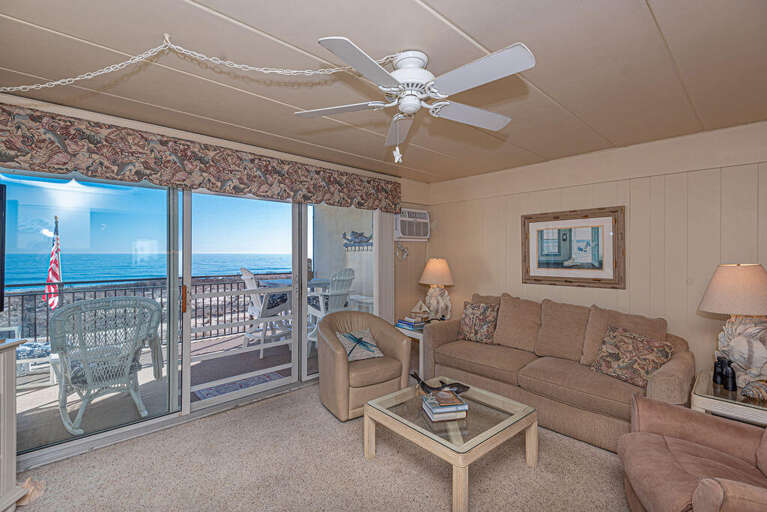 Beachloft 3B-Living Room