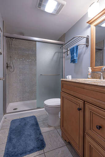 Sea Terrace 906- Master Bathroom 