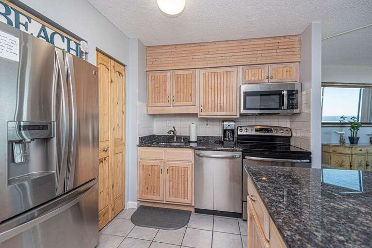 ANTIGUA 1302-KITCHEN