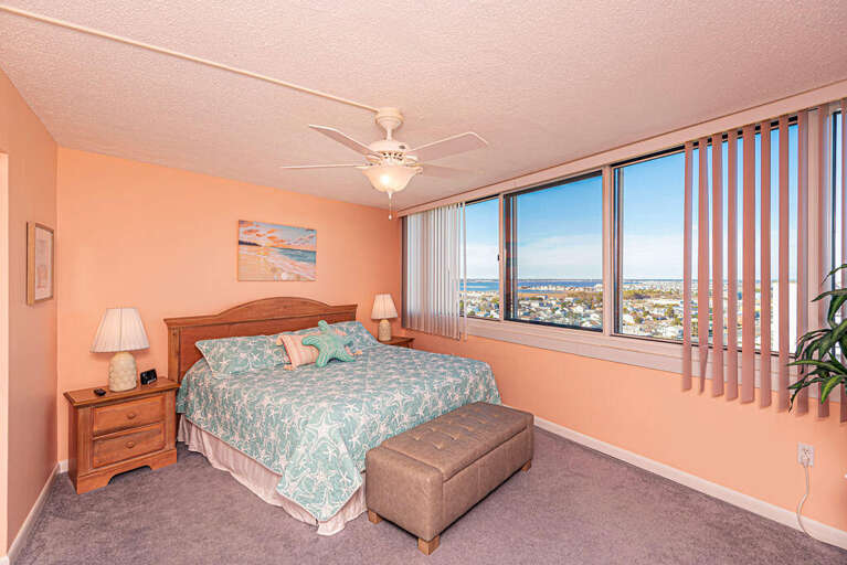 KING-OCEANFRONT-MASTER