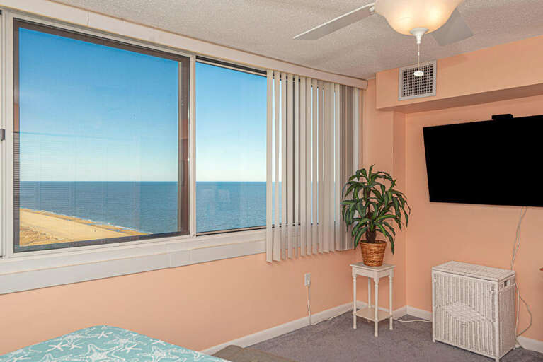 KING-OCEANFRONT-MASTER