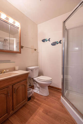 Arctic Ave House- Bathroom