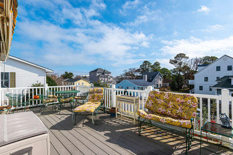 Arctic Ave House- Front Porch