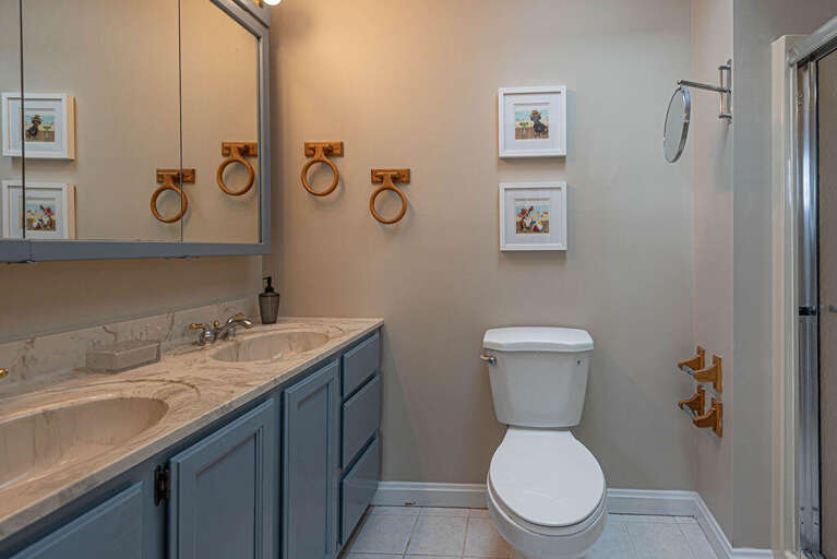 Arctic Ave House- Main Bathroom