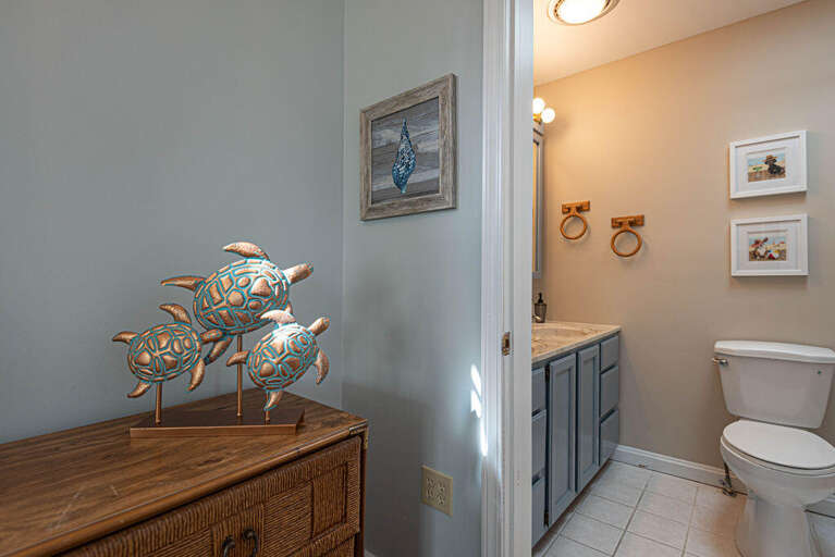 Arctic Ave House- Main Bathroom