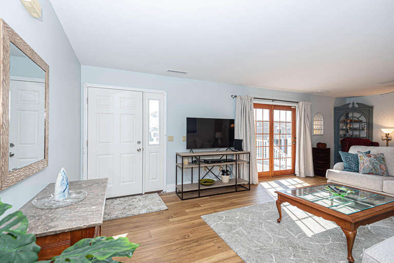 Arctic Ave House- Primary Living Room