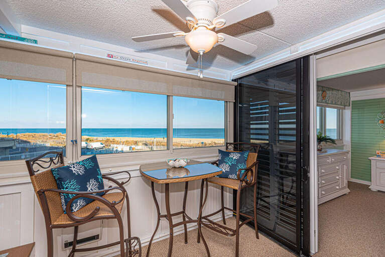 Balcony-With-Access-Front-Bedroom-And-Living-Room Atlantis 109