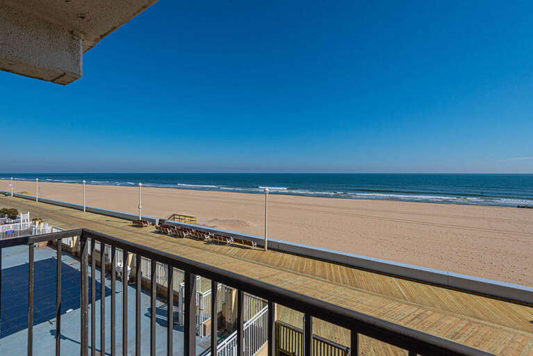 Decatur House 310-Balcony