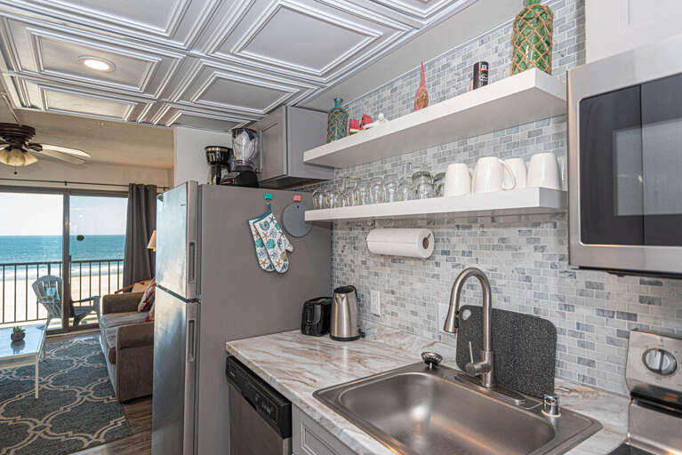 Decatur House 310-Kitchen