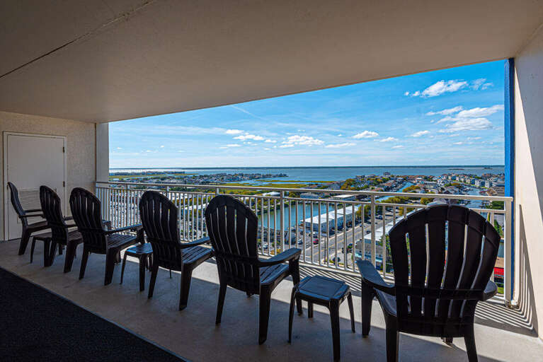 BAYSIDE-VIEW-BALCONY