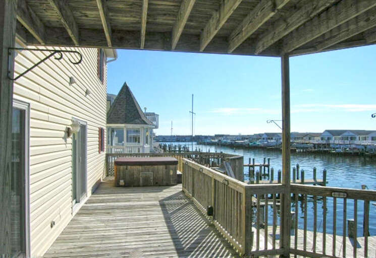 Miller House Deck on the Canal