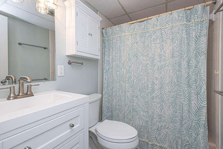 Georgetown By the Sea 309-Bathroom 2