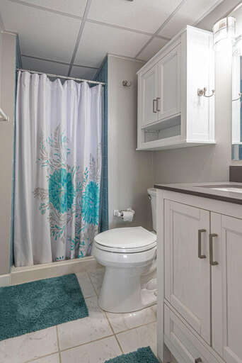 Georgetown By the Sea 309- Bathroom1