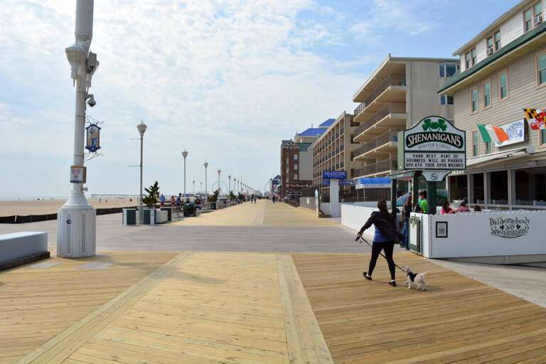 BOARDWALK-DIRECTLY-IN-FRONT