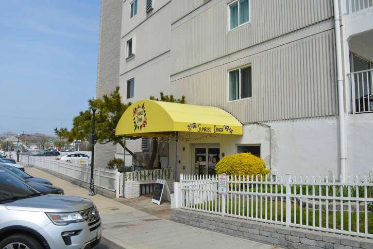 IN-HOUSE-COFFEE-SHOP