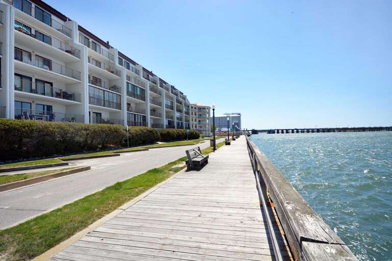 BAYFRONT-BOARDWALK