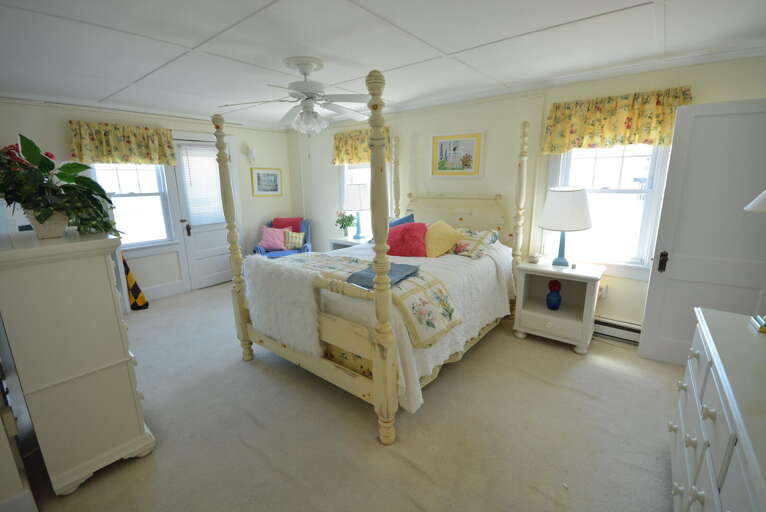 Master Bedroom Master Bedroom