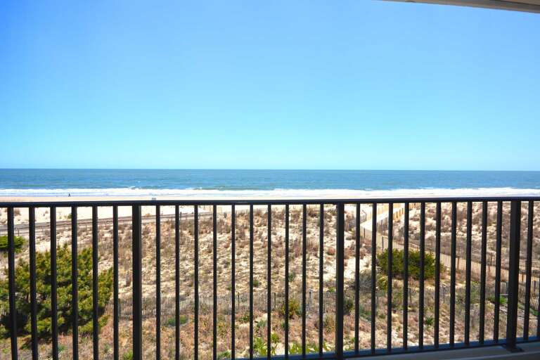 BALCONY-VIEW BALCONY-VIEW