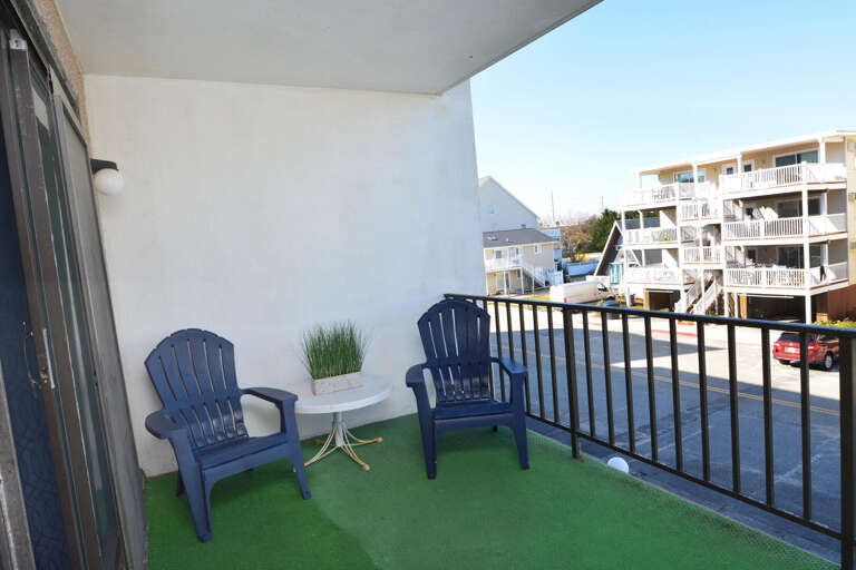 BALCONY BALCONY