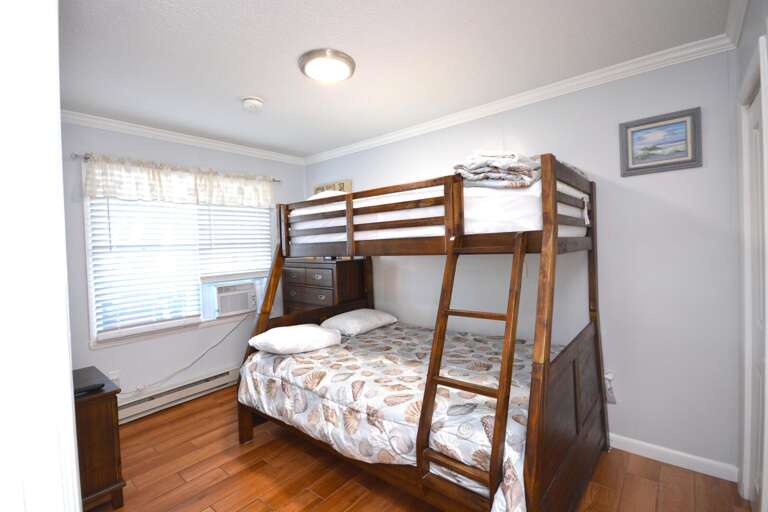 PPYRAMID-BUNK-BEDROOM