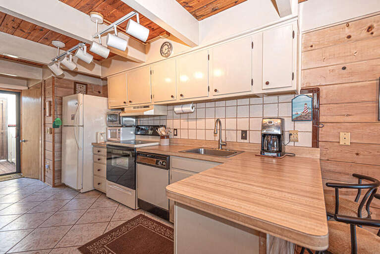 Beach Place North #12 Kitchen