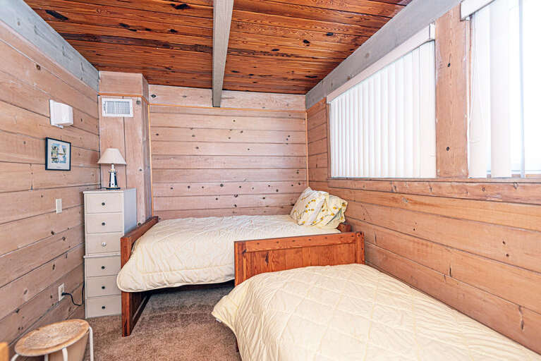 SECOND-FLOOR-BEDROOM-TWO-TWINS